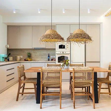 Sirin Luxury - 1st Floor Apartament Charaki