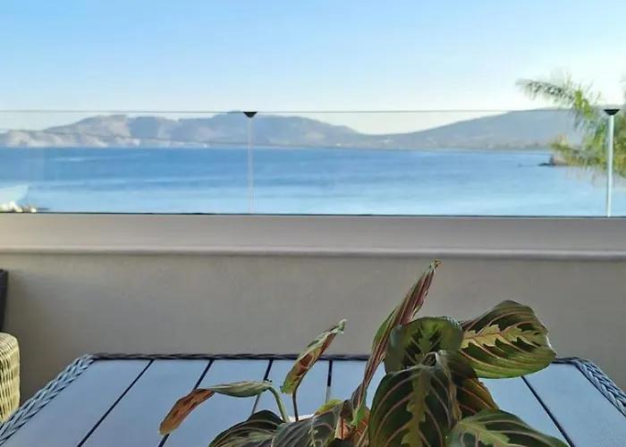 Appartement Sirin Luxury - 1st Floor Charaki